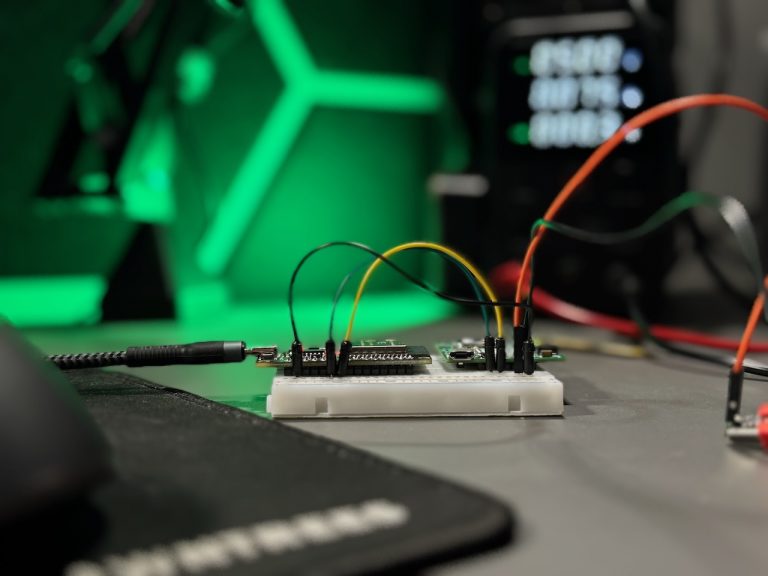 ESP32 Wroom 32D verbunden mit einem SIMCom A7670E LTE Modem